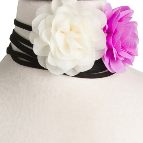 Set Of 2 Flower Chokers White and Purple - Picture 1 of 3